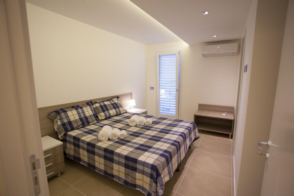 Delposto Marina Di Ragusa Prl Номер фото