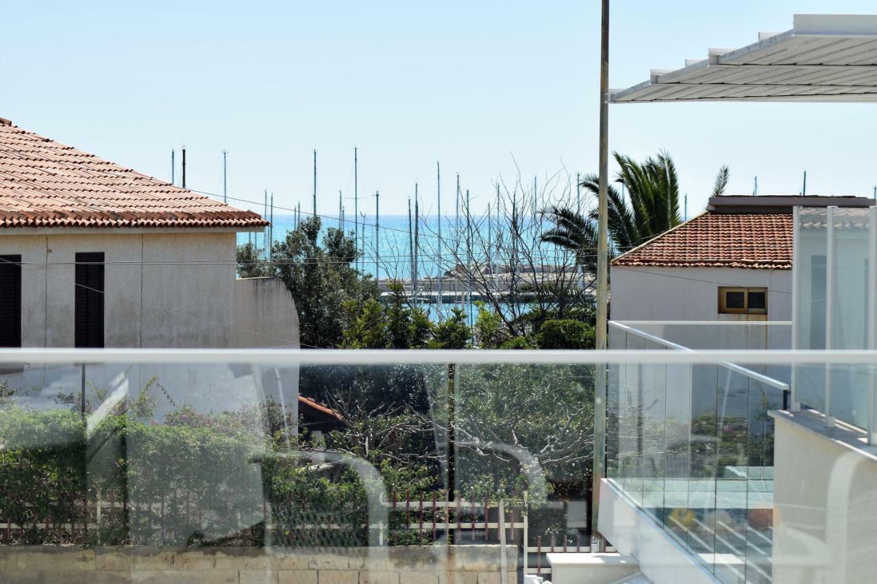 Delposto Marina Di Ragusa Prl Экстерьер фото